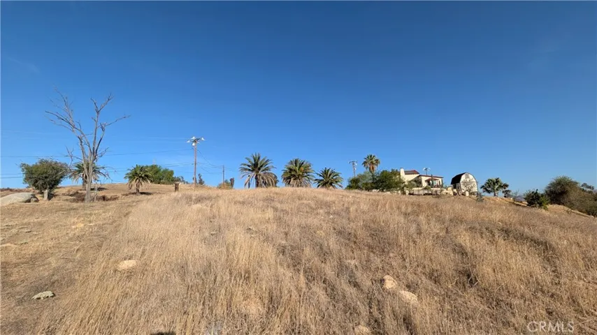 1 Hill Avenue, Lake Elsinore, California 92530
