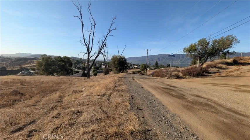 1 Hill Avenue, Lake Elsinore, California 92530
