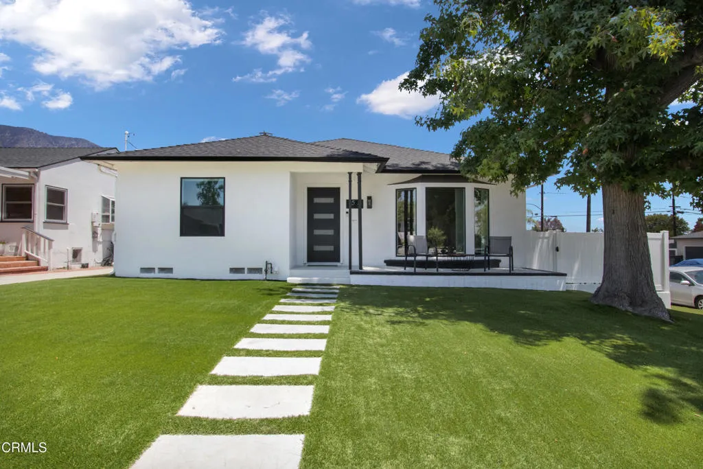 1564 Coolidge Ave