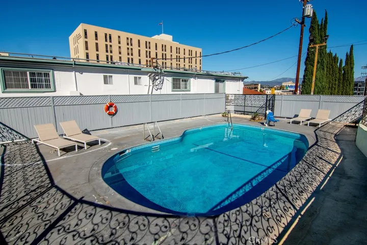 2025 W 3rd Street, Los Angeles, California 90057