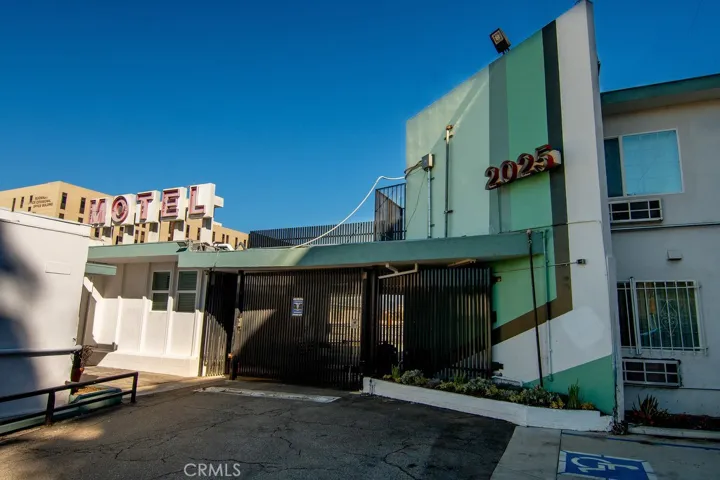 2025 W 3rd Street, Los Angeles, California 90057