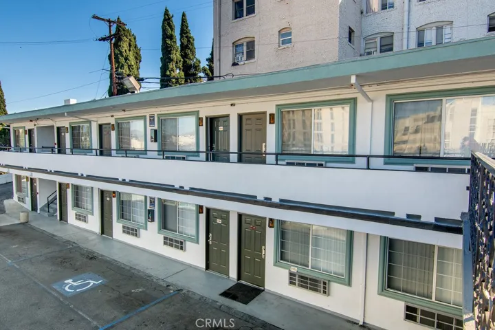 2025 W 3rd Street, Los Angeles, California 90057