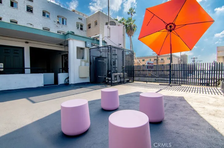 2025 W 3rd Street, Los Angeles, California 90057