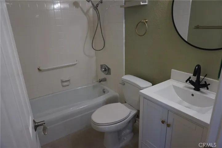 2423 Minuteman, Costa Mesa, California 92626