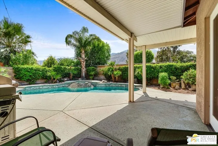 227 N Luring Drive, Palm Springs, California 92262