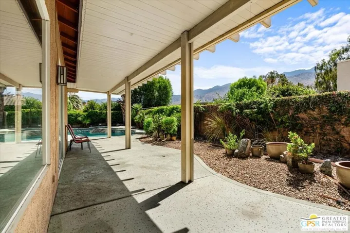 227 N Luring Drive, Palm Springs, California 92262