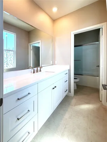 22 Noble, Pomona, California 91766