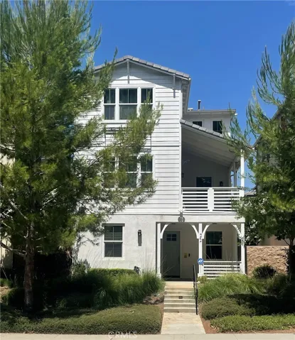 22 Noble, Pomona, California 91766