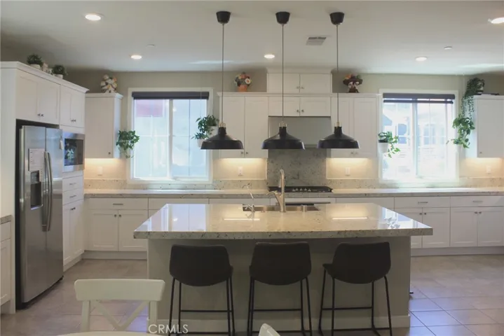 22 Noble, Pomona, California 91766