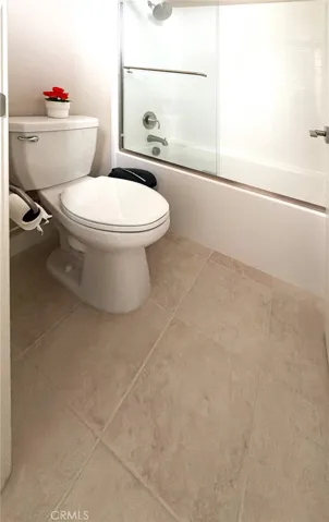 22 Noble, Pomona, California 91766
