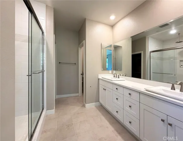 22 Noble, Pomona, California 91766