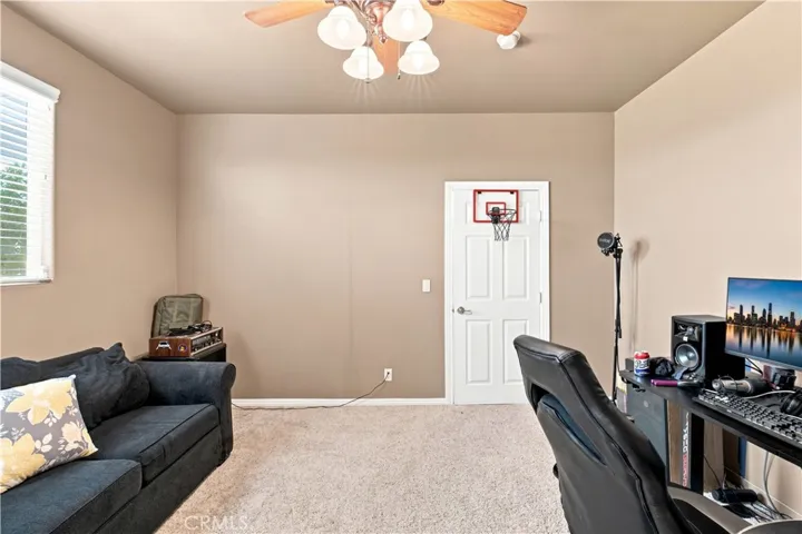 26475 Horizon, Apple Valley, California 92308
