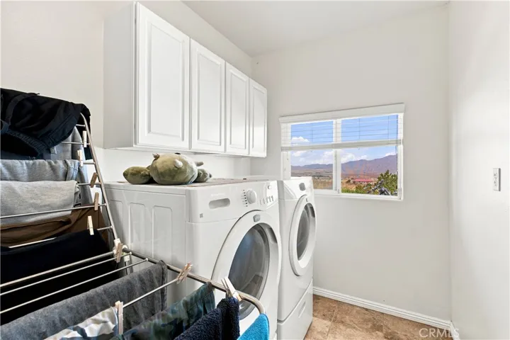 26475 Horizon, Apple Valley, California 92308