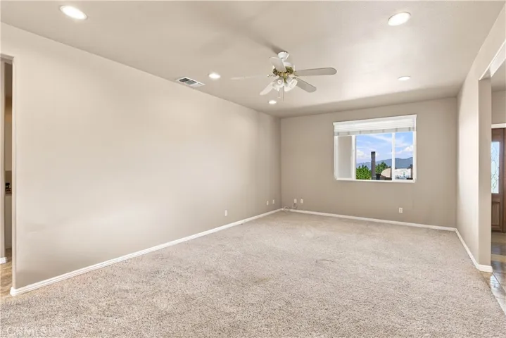 26475 Horizon, Apple Valley, California 92308