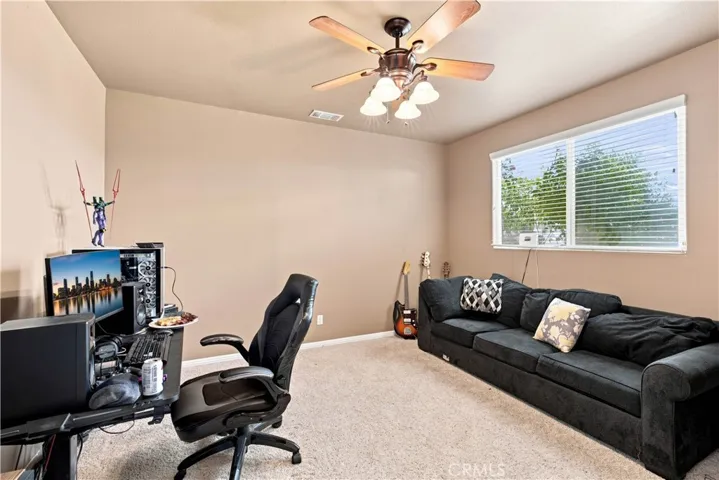 26475 Horizon, Apple Valley, California 92308
