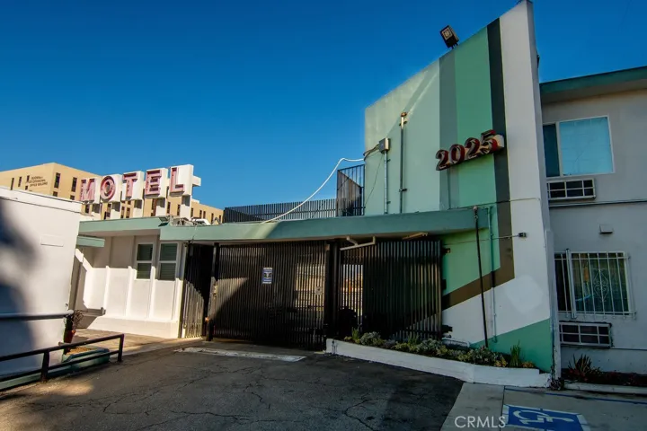 210 S Alvarado Street, Los Angeles, California 90057