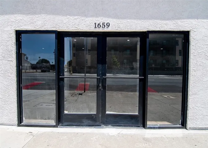 1659 W Florence Avenue, Los Angeles, California 90047