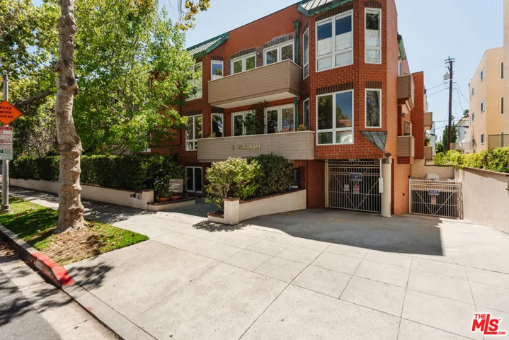 121 N Almont Drive 304, Beverly Hills, California 90211