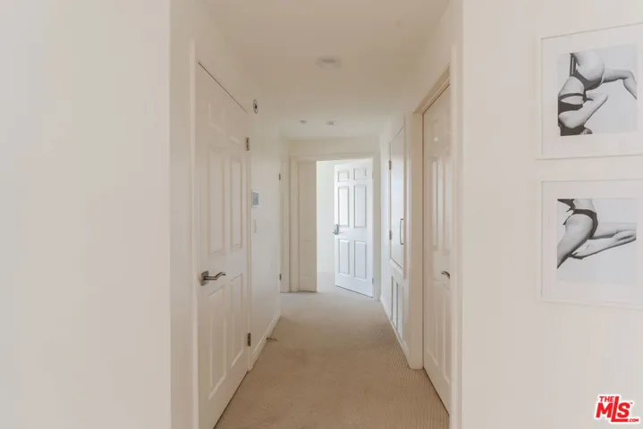 121 N Almont Drive 304, Beverly Hills, California 90211