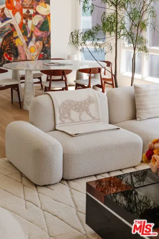 121 N Almont Drive 304, Beverly Hills, California 90211