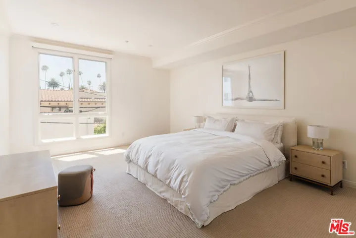 121 N Almont Drive 304, Beverly Hills, California 90211