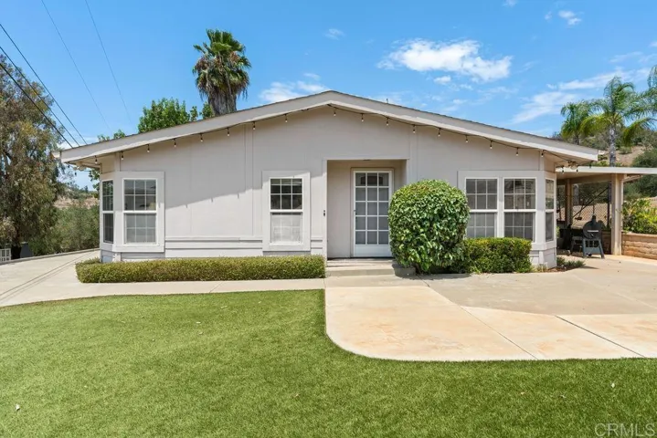 2051 Rainbow Glen Road, Fallbrook, California 92028