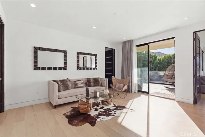 4545 Stern Avenue, Sherman Oaks, California 91423