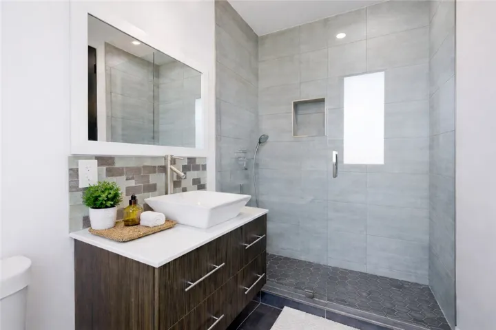 4545 Stern Avenue, Sherman Oaks, California 91423