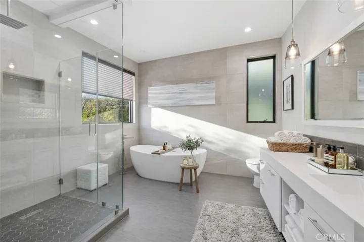 4545 Stern Avenue, Sherman Oaks, California 91423