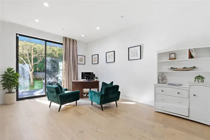 4545 Stern Avenue, Sherman Oaks, California 91423