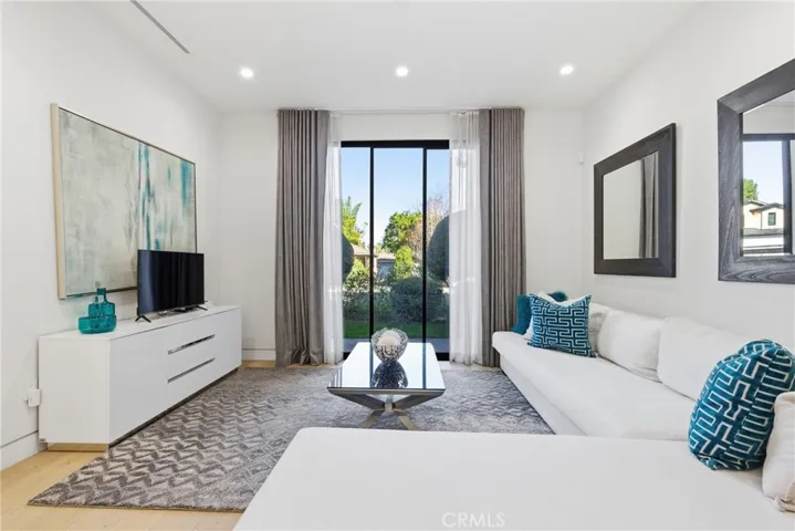 4545 Stern Avenue, Sherman Oaks, California 91423