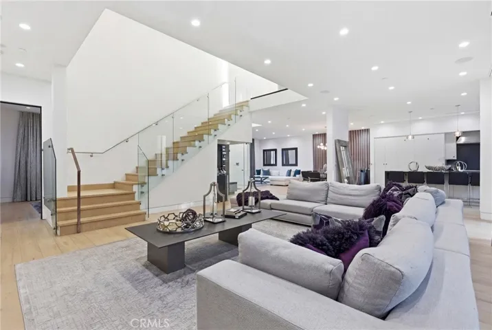 4545 Stern Avenue, Sherman Oaks, California 91423