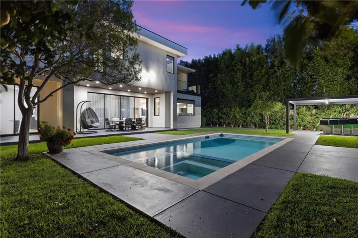 4545 Stern Avenue, Sherman Oaks, California 91423