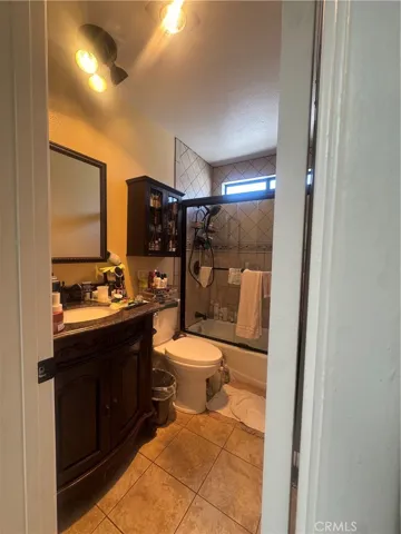11542 Burbank Boulevard 8, Los Angeles, California 91601