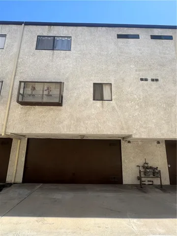 11542 Burbank Boulevard 8, Los Angeles, California 91601