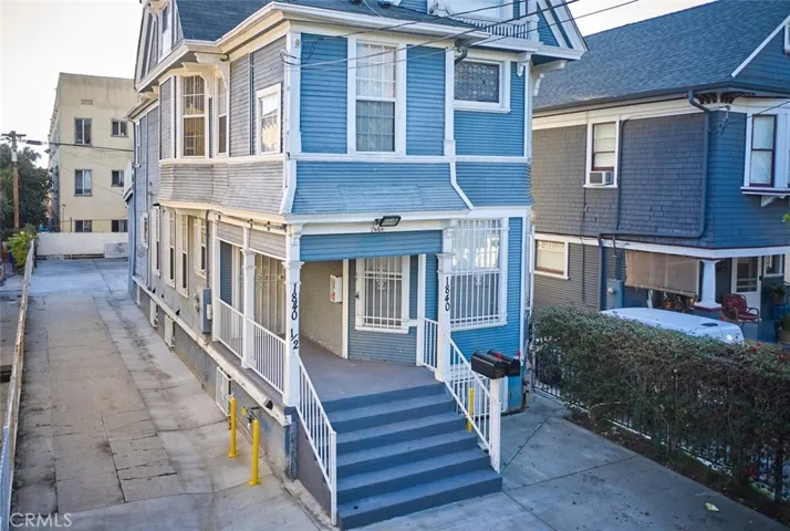 1840 W 11th Place, Los Angeles, California 90006