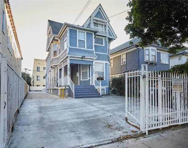1840 W 11th Place, Los Angeles, California 90006