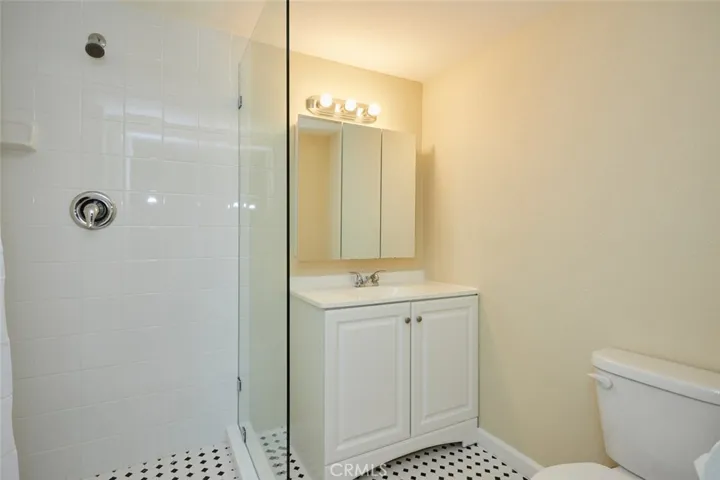1840 W 11th Place, Los Angeles, California 90006