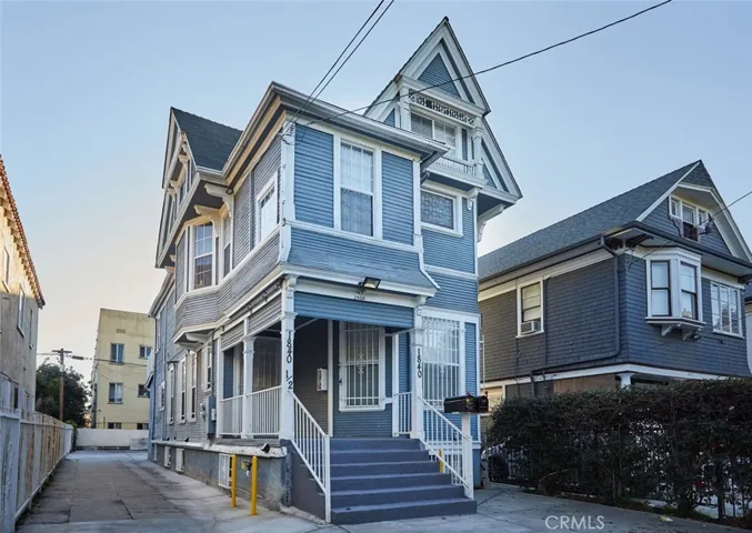 1840 W 11th Place, Los Angeles, California 90006