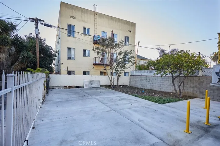 1840 W 11th Place, Los Angeles, California 90006