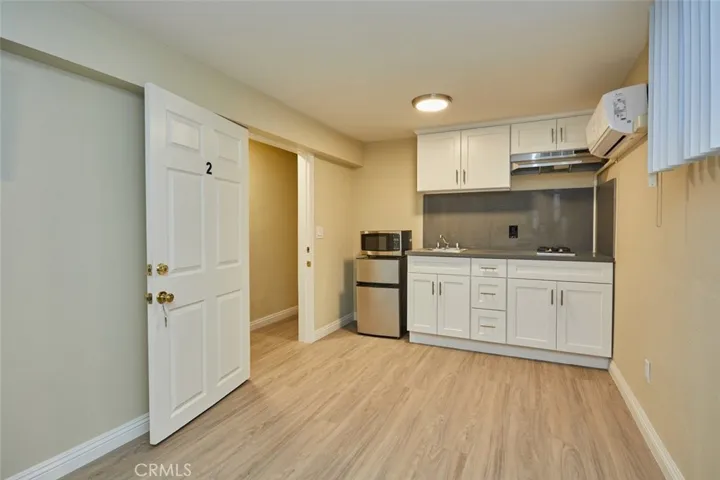1840 W 11th Place, Los Angeles, California 90006