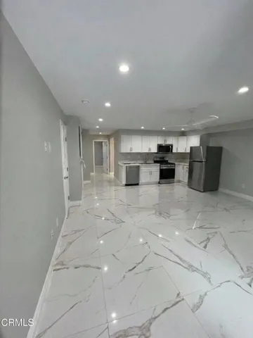 2663 E Harbor Blvd Kitch 2