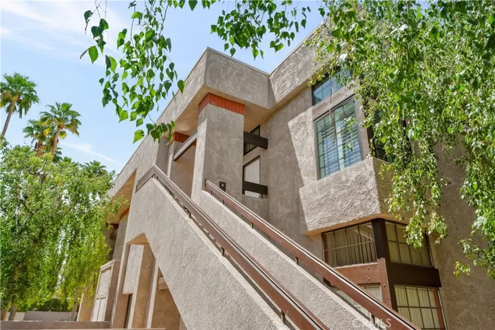 2601 S Broadmoor, Palm Springs, California 92264