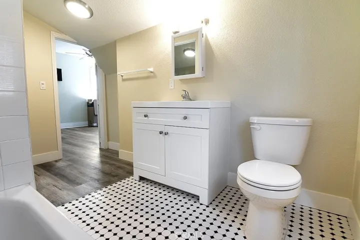 1703 Toberman Street, Los Angeles, California 90015