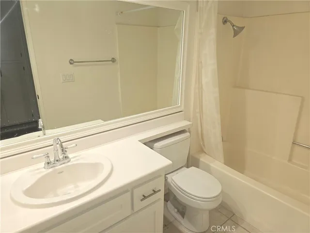 20702 El Toro, Lake Forest, California 92630