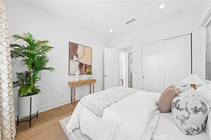 149 Summerland, Irvine, California 92602