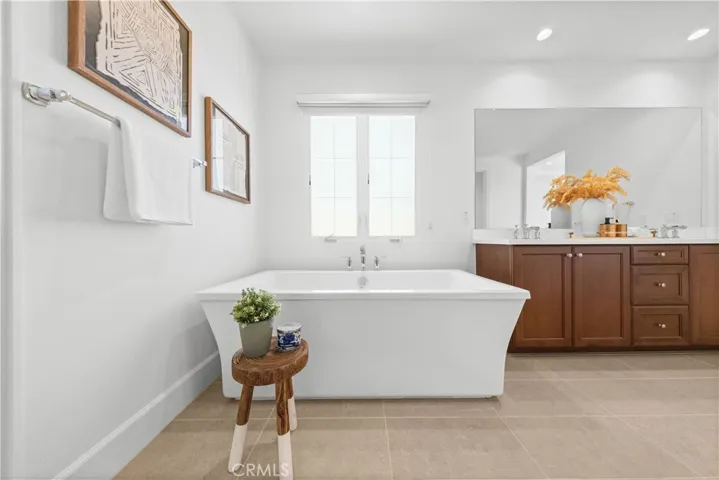 149 Summerland, Irvine, California 92602
