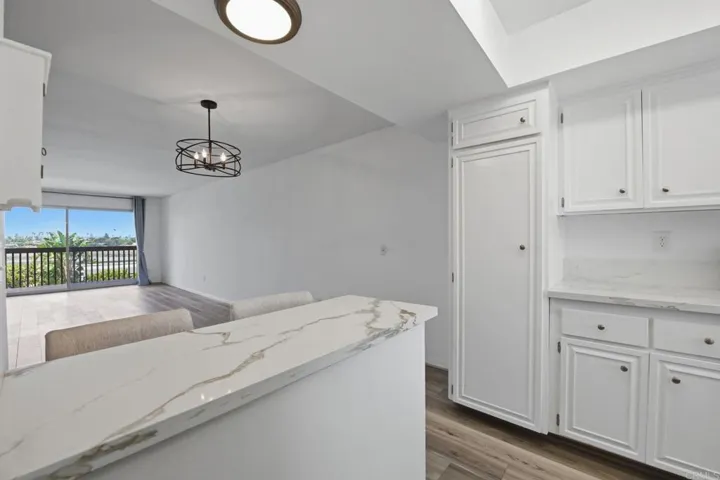 2475 Jefferson 103, Carlsbad, California 92008