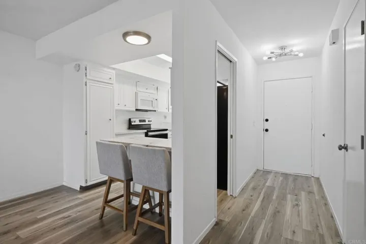 2475 Jefferson 103, Carlsbad, California 92008