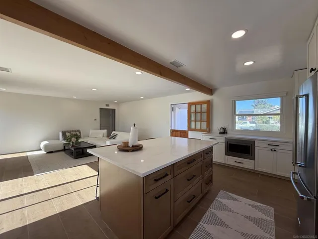 2949 Naugatuck Ave, San Diego, California 92117
